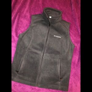 ✨ Women’s Columbia Sleeveless Fleece